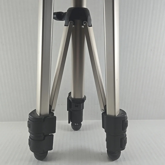 Sunpak 8001 UT Video Camera 3 Way Pan Tilt Head Tripod 60" 2.8lbs Carrying Case - Picture 4 of 6